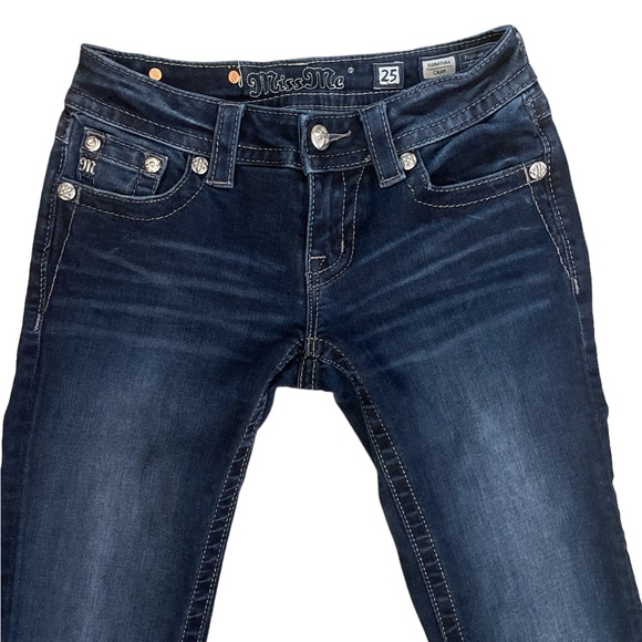 Miss Me Sz:25 Rhinestones, Crystal Signature Crop Blue Jeans - Picture 5 of 8